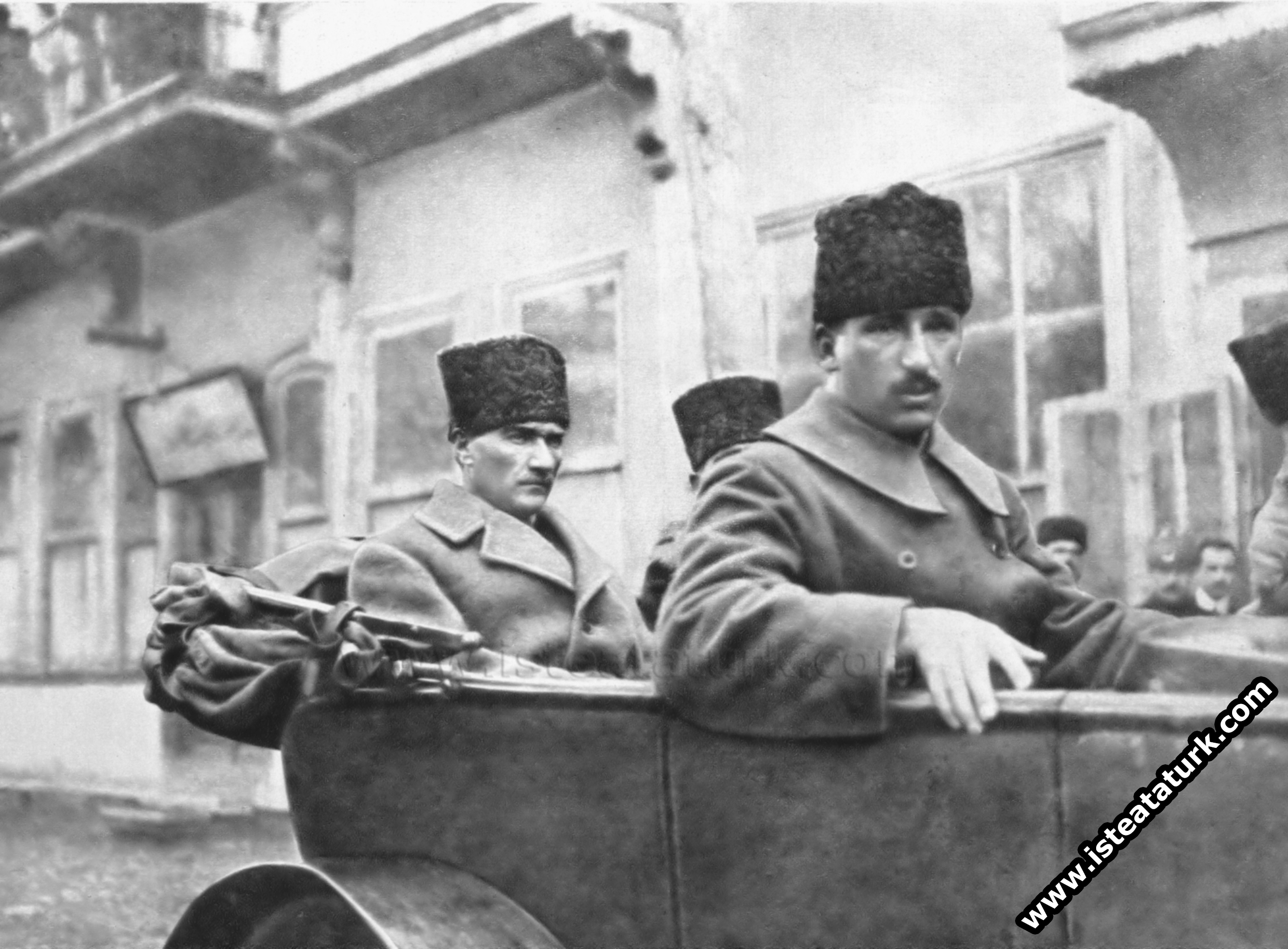 Mustafa Kemal, Birinci İnönü Savaşın'dan sonra Bin...