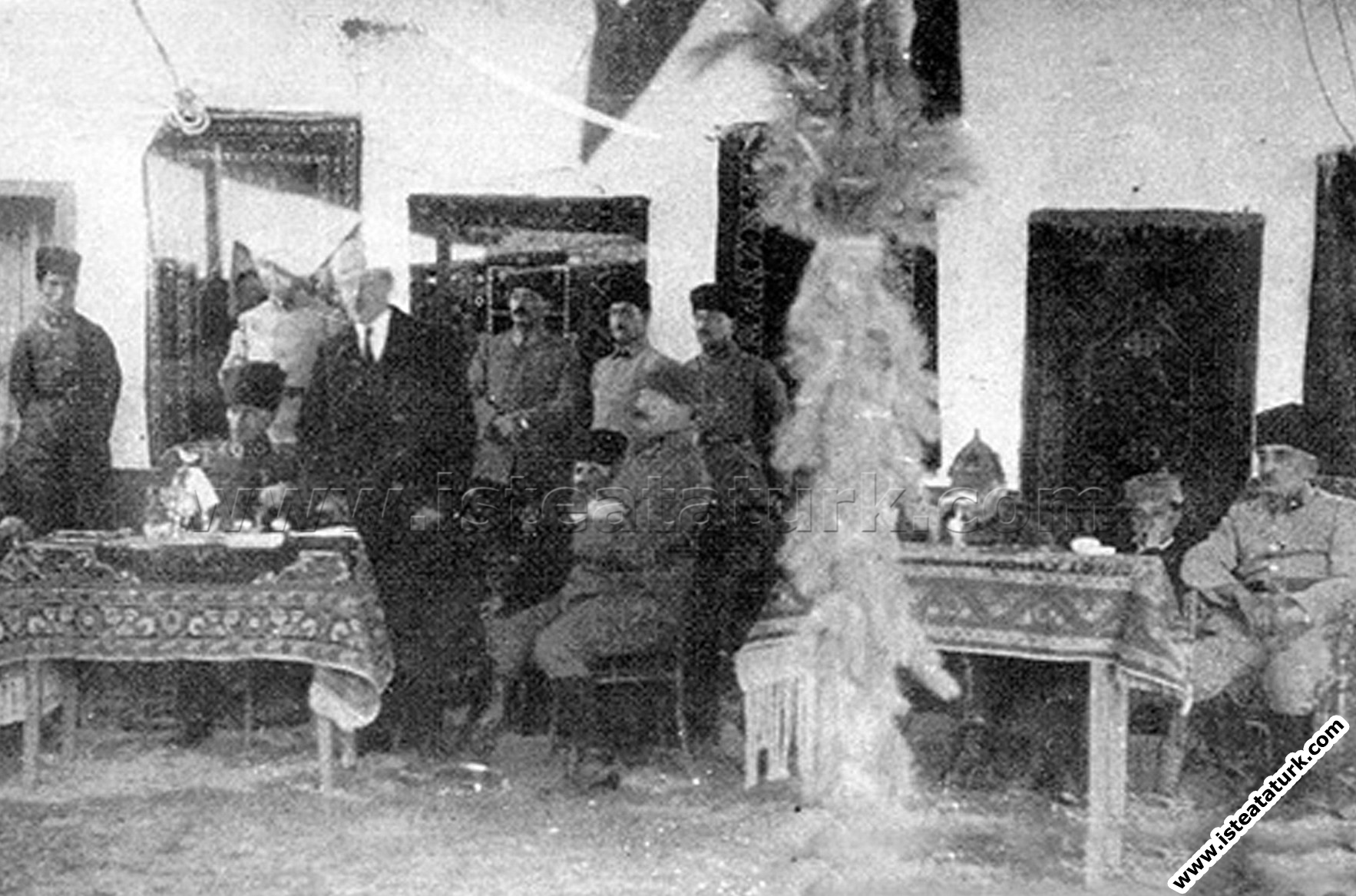 Başkomutan Mustafa Kemal, Adapazarı'nda. (19.06.19...