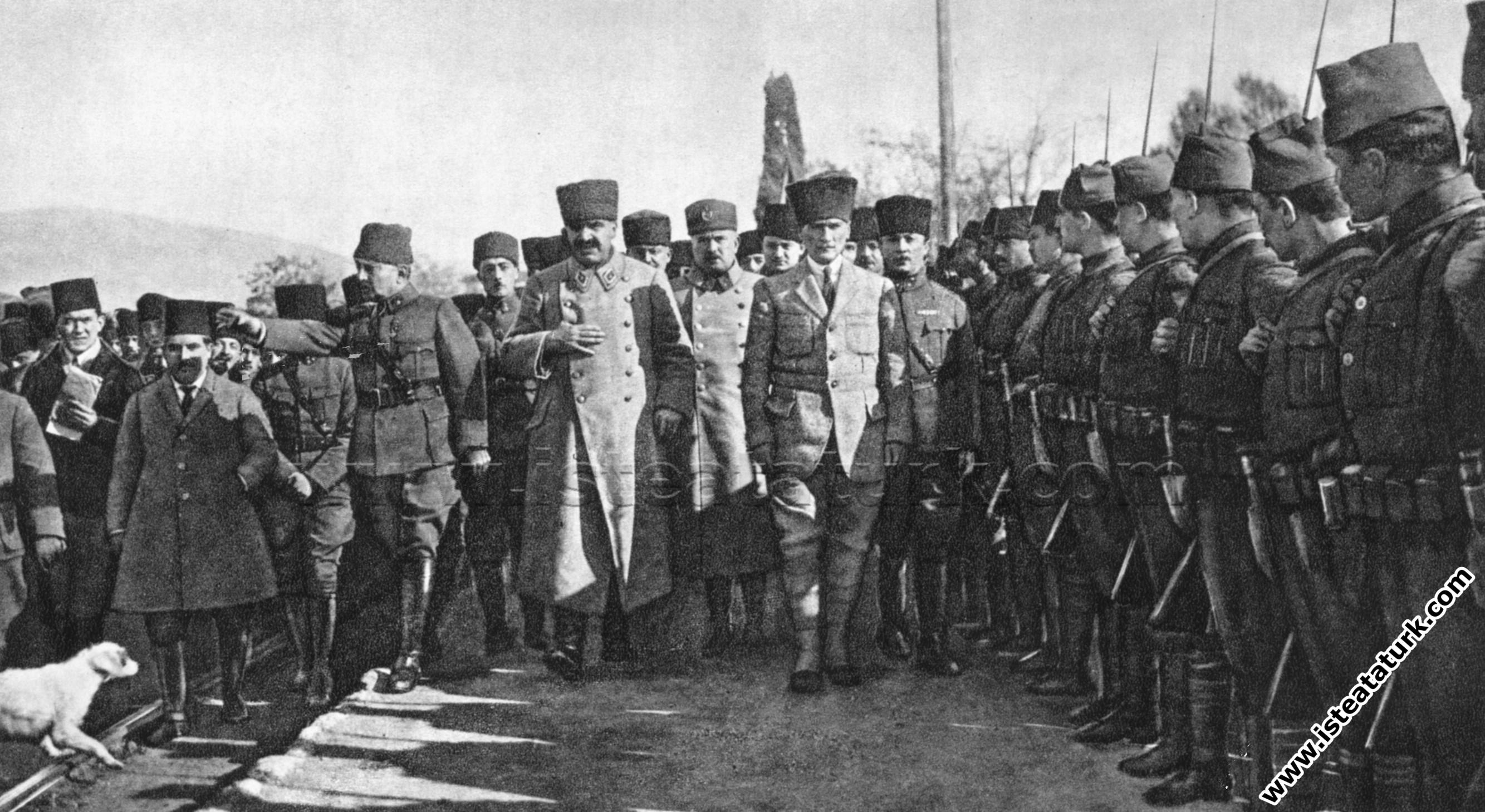 Başkomutan Mustafa Kemal Paşa, Menemen'de. (26.01....
