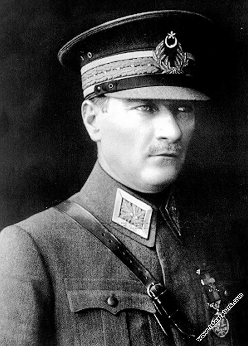 Gazi Mustafa Kemal Paşa, Ankara. (30.08.1923)