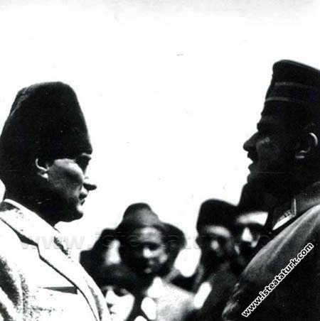 Cumhurbaşkanı Gazi Mustafa Kemal'in Dumlupınar'da ...