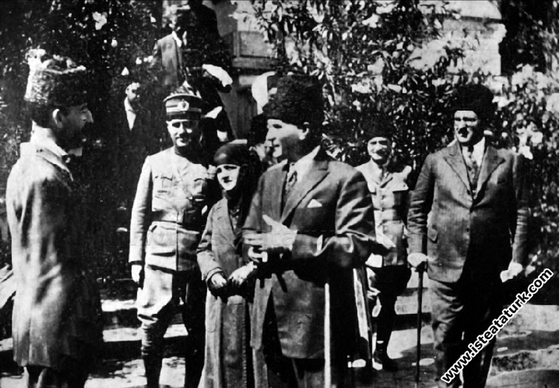 Cumhurbaşkanı Gazi Mustafa Kemal ve eşi Latife Han...