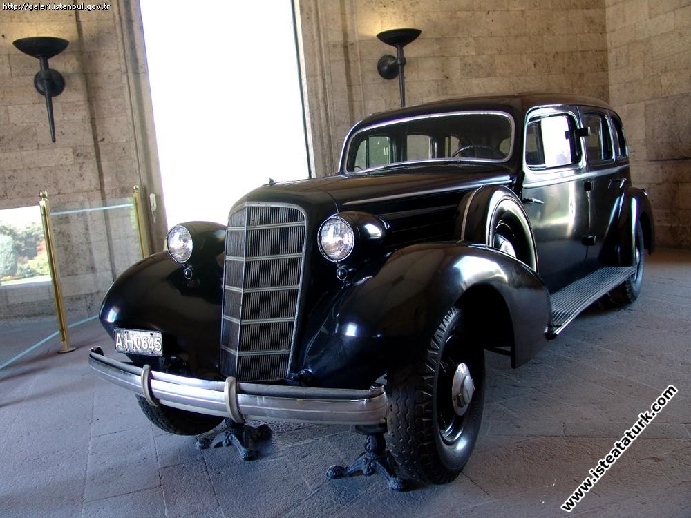 Atatürk'ün 1935-1938 yılları arasında kullandığı  tören ve makam otomobili