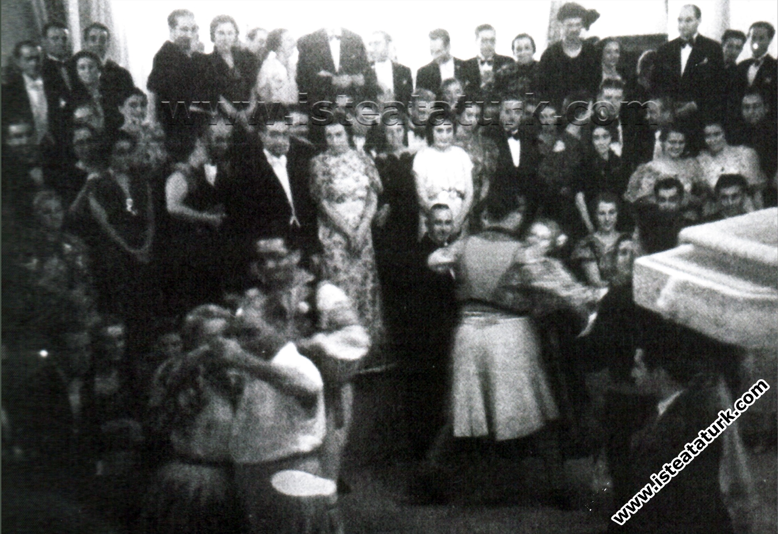 Atatürk's Favorite Folk Dance: Balıkesir Pamukçu Bengisi
