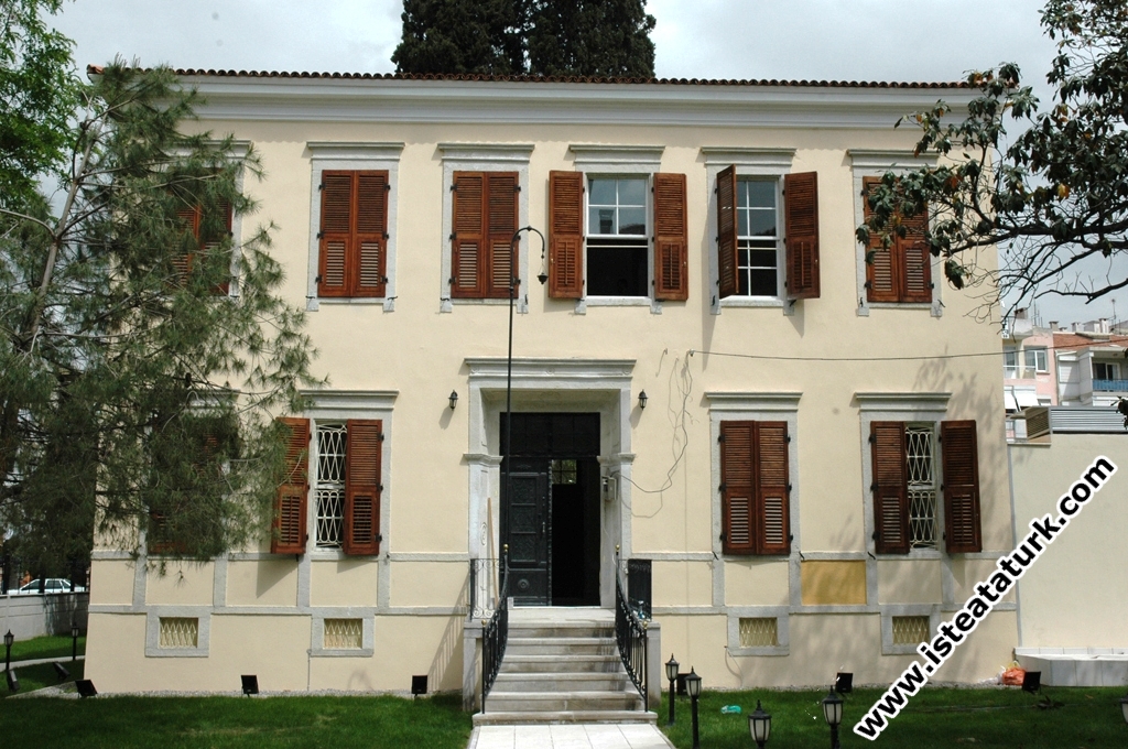 Karşıyaka - Latife Hanım Memorial House