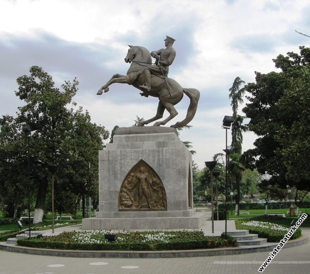 Samsun Atatürk Heykeli