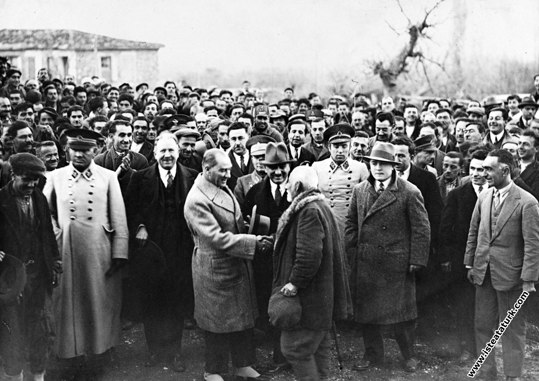 Cumhurbaşkanı Mustafa Kemal Atatürk, İzmir Kemalpa...