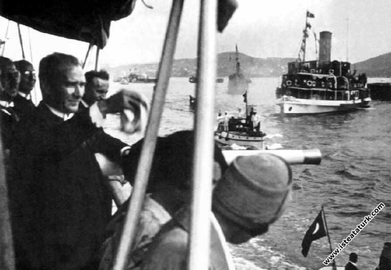 Mustafa Kemal Atatürk Ertuğrul Yatı ile İstanbul'a...