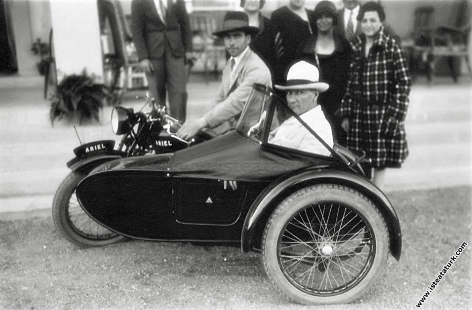 Mustafa Kemal Atatürk Gazi Orman Çiftliği'nde moto...