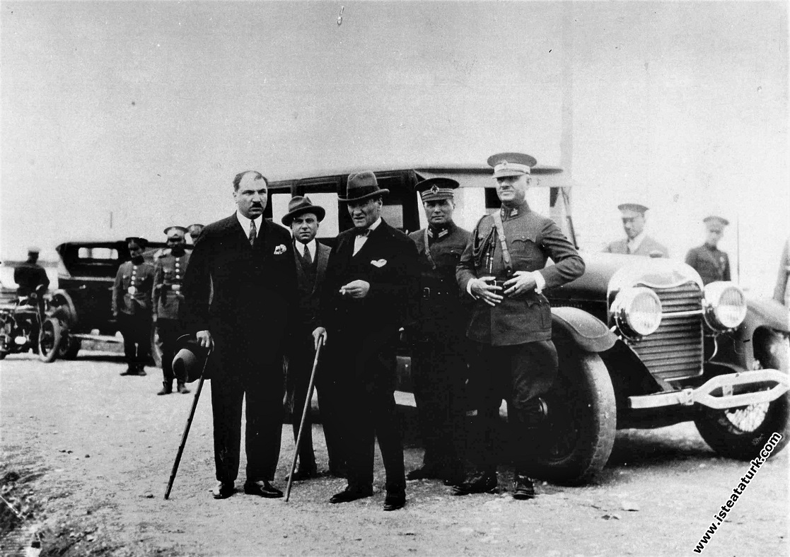 Mustafa Kemal Atatürk Milli Eğitim Bakanı Mustafa ...