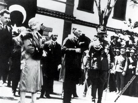 Mustafa Kemal Atatürk'ün Afganistan Kralı Amanulla...