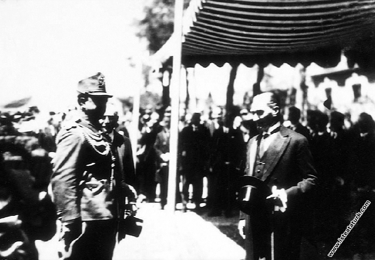 Mustafa Kemal Atatürk'ün Afganistan Kralı Amanulla...