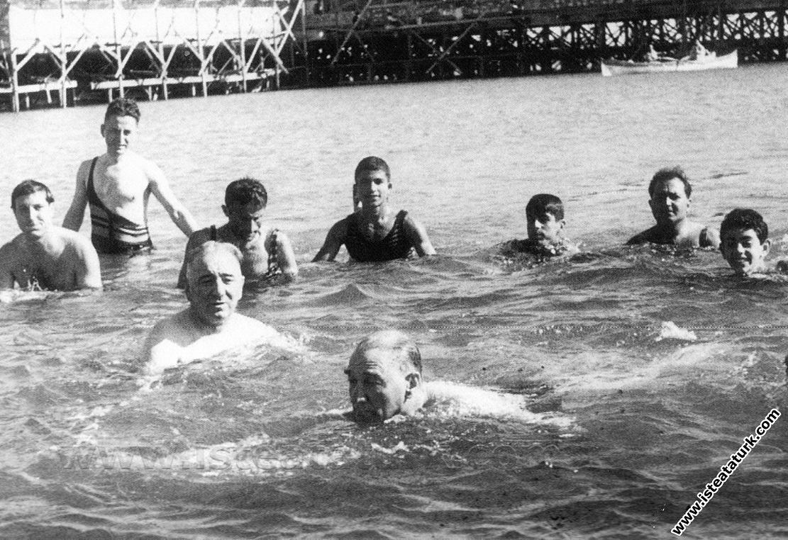 Mustafa Kemal Atatürk Florya’da, Kılıç Ali ve Sali...