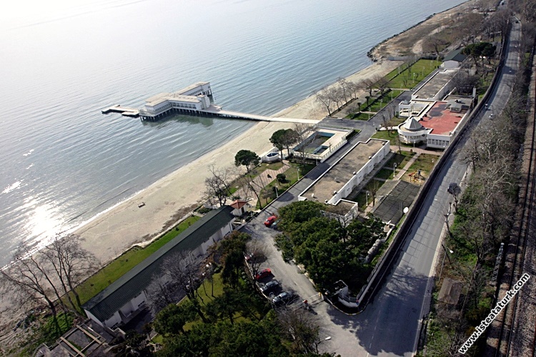 Florya Atatürk Deniz Köşkü havadan görünümü