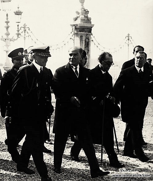 Mustafa Kemal Atatürk Yugoslav Kralı Alexandre ile...