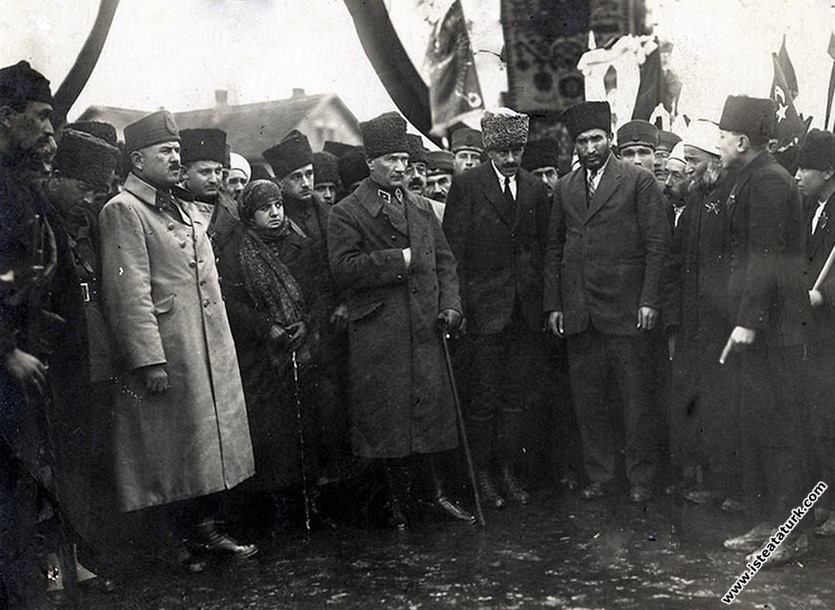 Başkomutan Mustafa Kemal Paşa'nın Balıkesir'e ilk ...