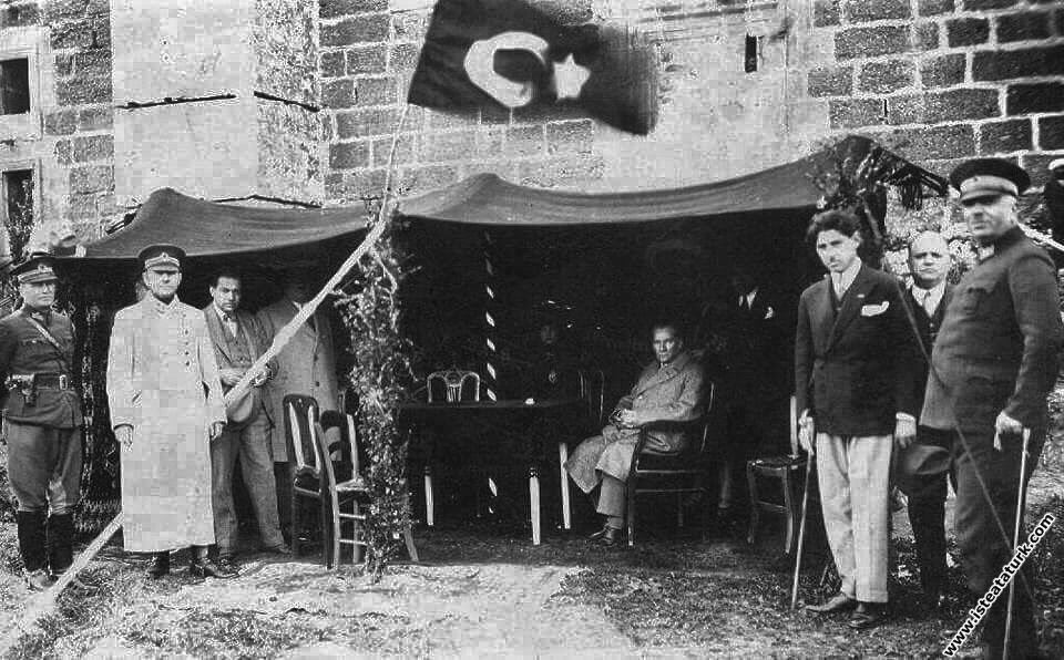 Mustafa Kemal Atatürk Antalya gezisinde Aspendos A...