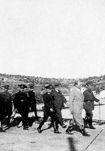 Mustafa Kemal Atatürk Seydiköy Hava Kuvvetleri'ni ...