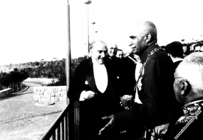 Mustafa Kemal Atatürk Çankaya Köşkü’nde İran Şahı ...