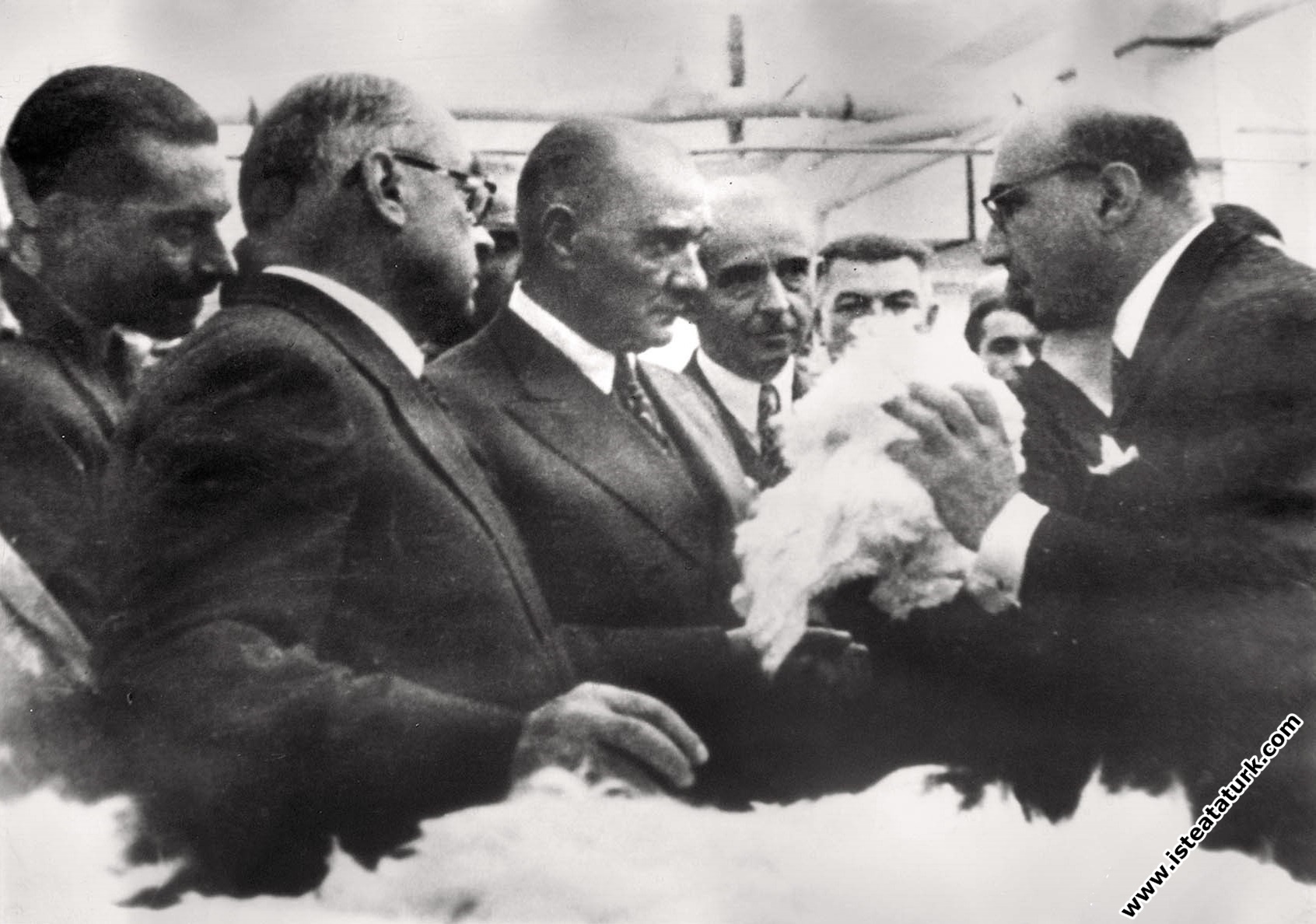 Mustafa Kemal Atatürk Sümerbank Nazilli Basma Fabr...