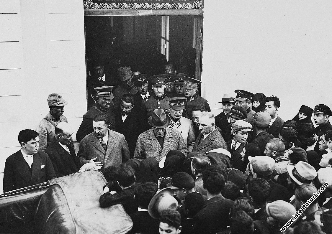Mustafa Kemal Atatürk İstanbulda. (07.03.1936)