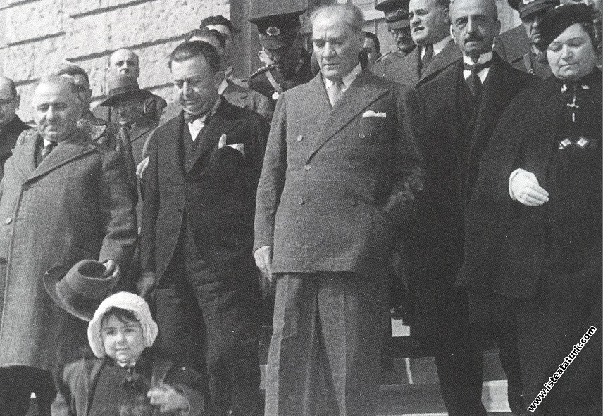 Mustafa Kemal Atatürk Ankara'dan İstanbul'a gelişi...