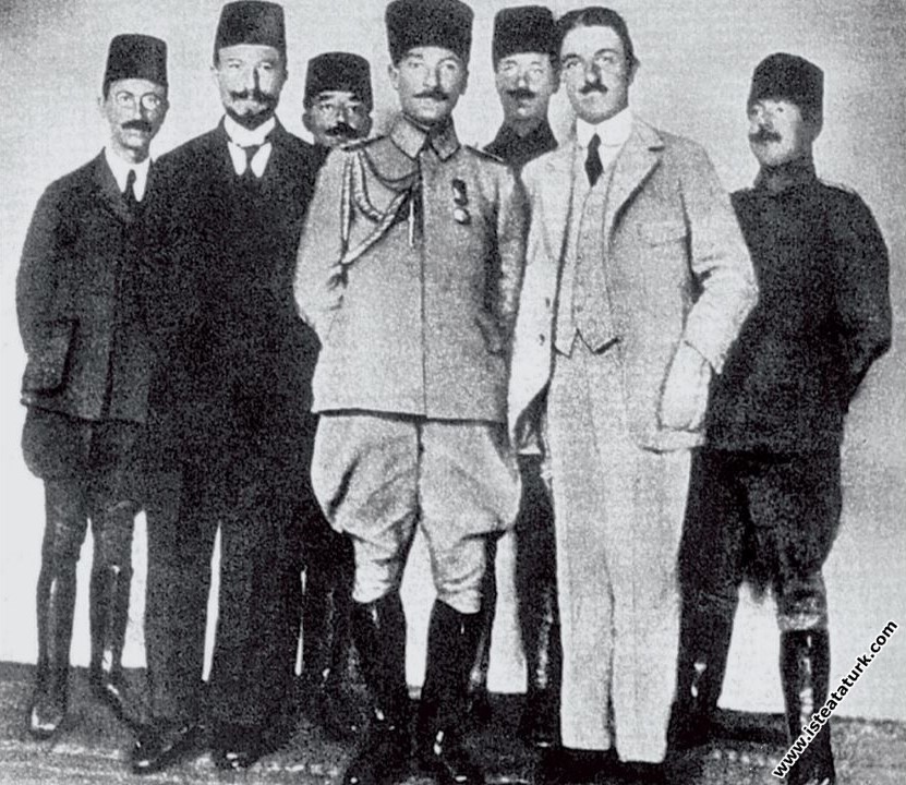 Erzurum Kongresi öncesi 9. Ordu Müfettişi olarak E...