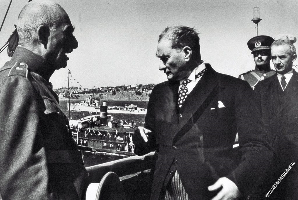 Mustafa Kemal Atatürk,  İran Şah'ı Pehlevi ile İst...