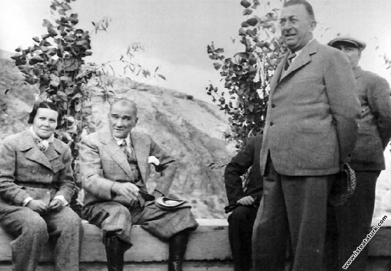 Atatürk Tunceli Pertek'te Singeç Köprüsü'nün açılı...