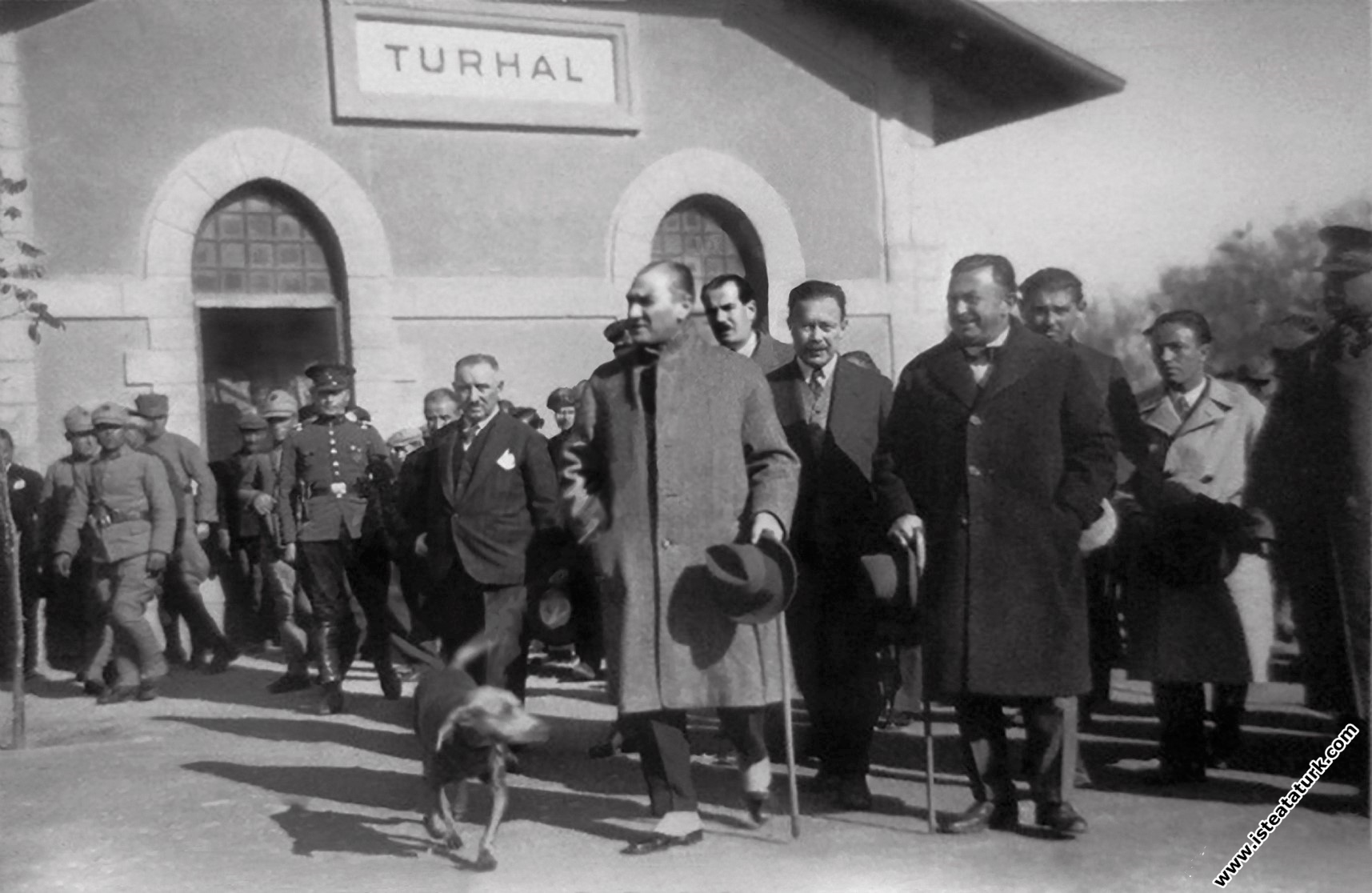 Mustafa Kemal Atatürk Şükrü Kaya, Ruşen Eşref Ünay...
