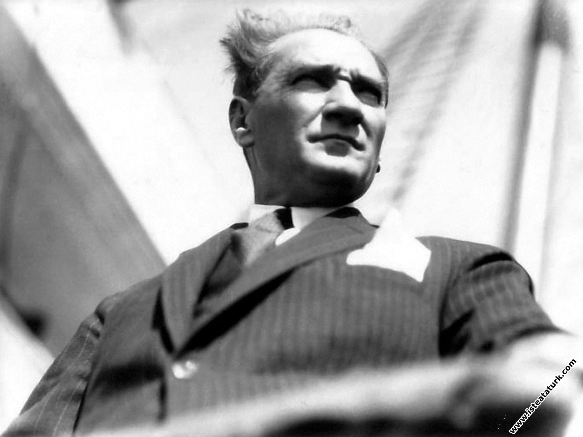 Mustafa Kemal Atatürk İzmir Vapuru'nun güvertesind...