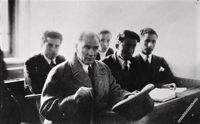 Mustafa Kemal Atatürk Samsun Lisesi'nde öğrenciler...