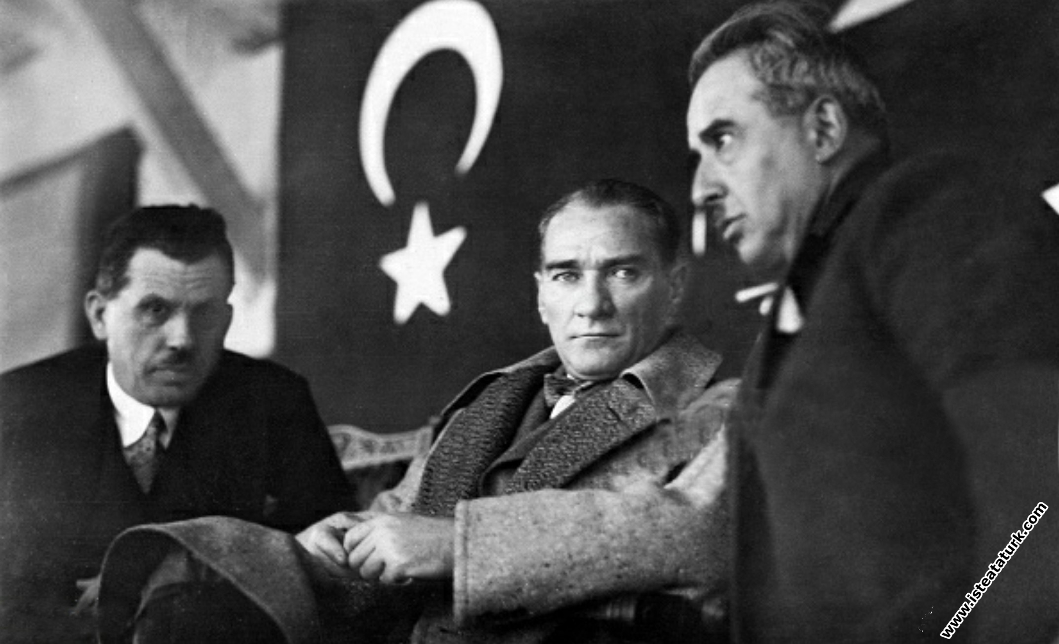 Mustafa Kemal Atatürk Ankara’da Sonbahar At Yarışl...
