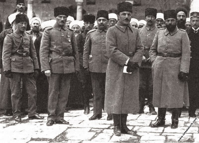 7. Ordu Komutanı Mustafa Kemal Paşa Şam'da iken, c...
