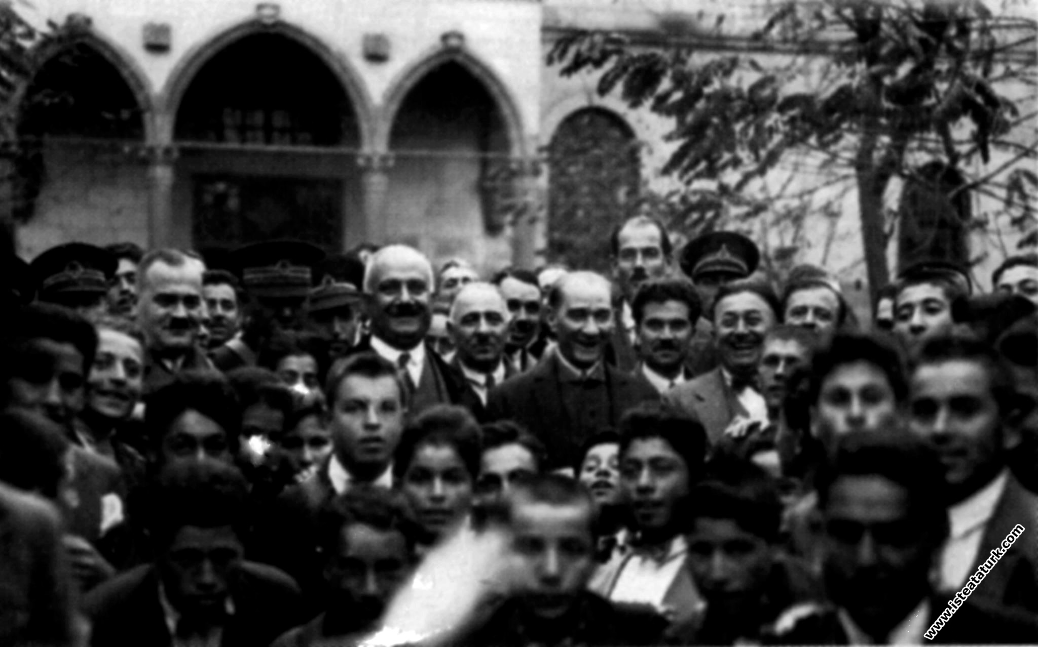 Mustafa Kemal Atatürk Kayseri Lisesi öğretmen ve ö...