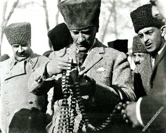 Mustafa Kemal, Genel Kurmay Başkanı Mareşal Fevzi ...
