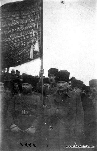 Başkomutan Mustafa Kemal, İzmit Yarımca'da İkinci ...