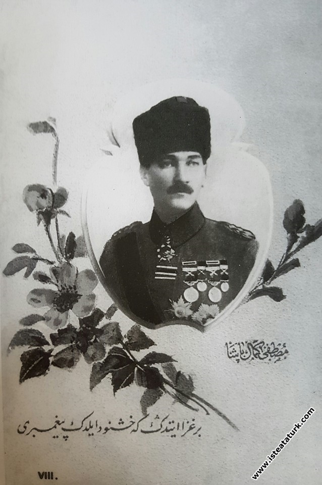 Mustafa Kemal'in, madalyalarını gösteren bir kartp...