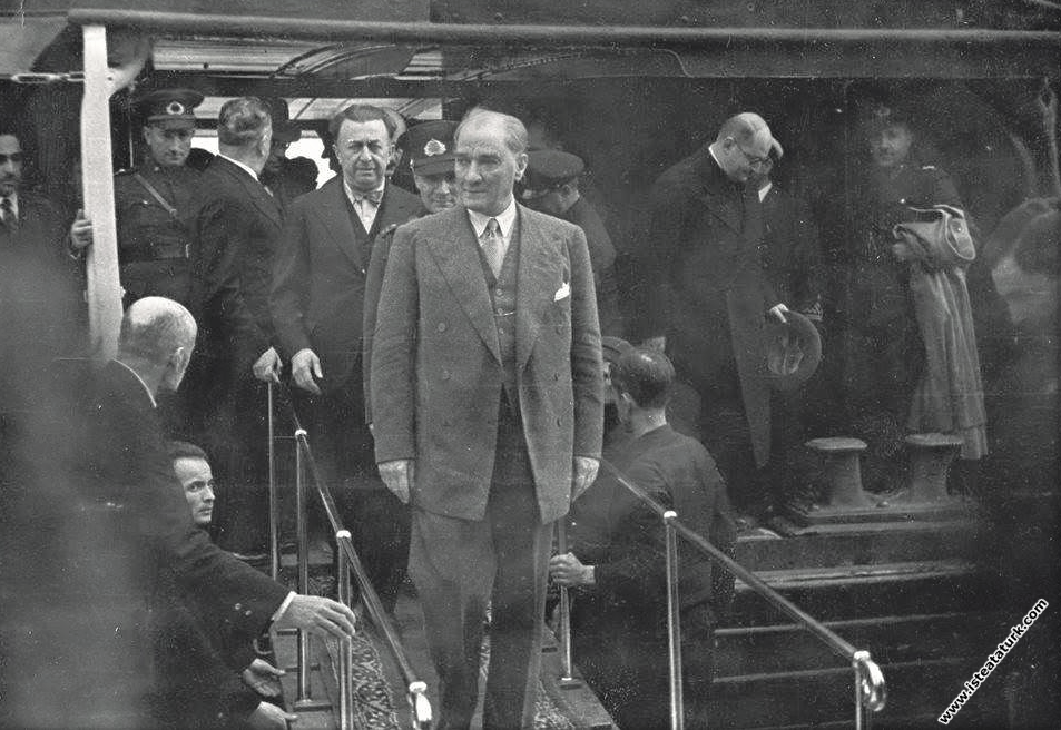 Mustafa Kemal Atatürk'ün Ankara'dan İstanbul'a gel...