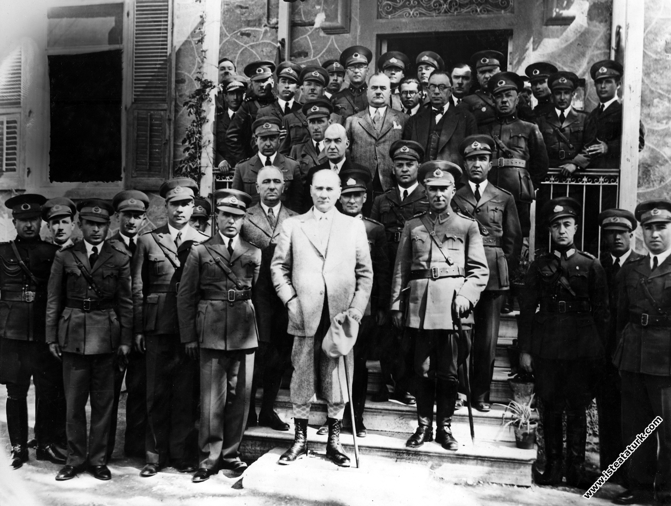 Mustafa Kemal Atatürk'ün Reşadiye Tayyare Alay Kar...