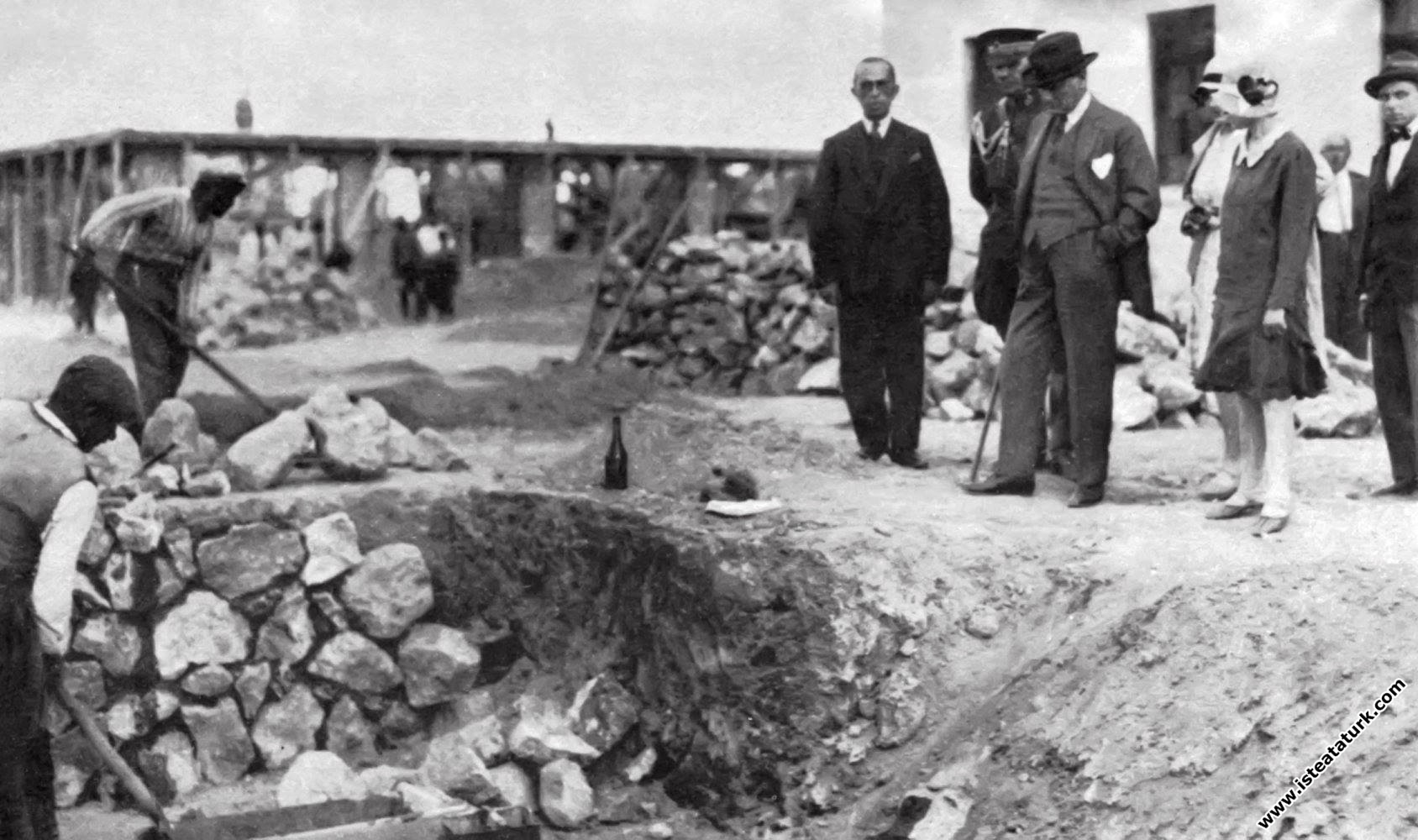 Ankara, Etimesgut Village while being built. (04.07.1929)