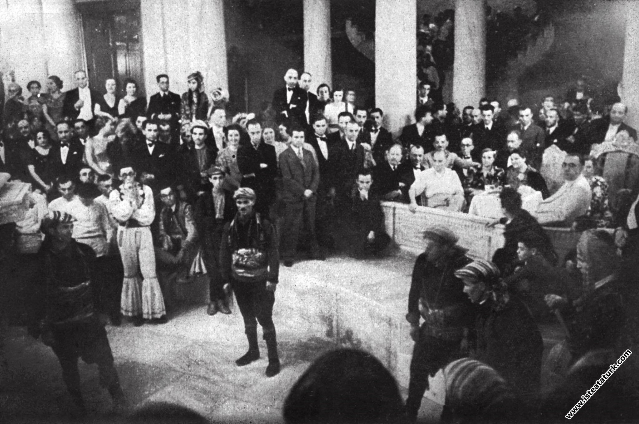 Mustafa Kemal Atatürk Beylerbeyi Sarayı'nda düzenl...