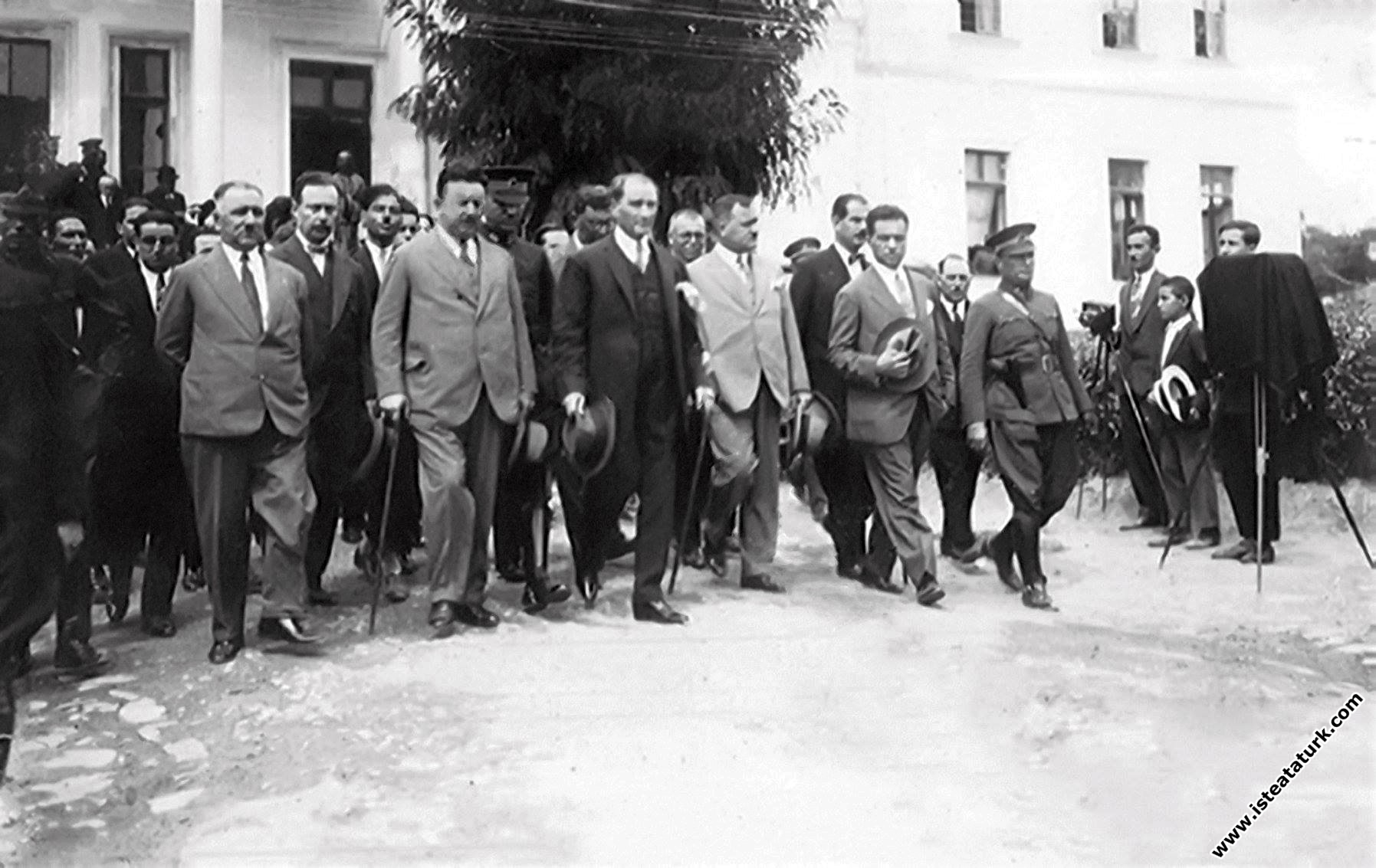 Mustafa Kemal Atatürk Tekirdağ'da. (23.08.1928)...