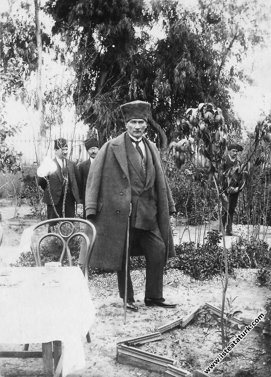 Gazi Mustafa Kemal Paşa, Tarsus'ta Çağlayan Bahçes...
