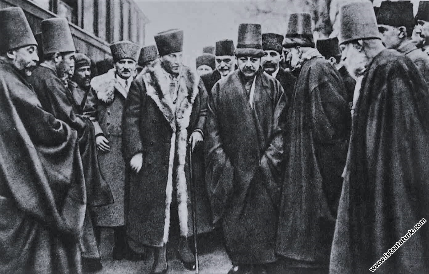 The welcome of Gazi Mustafa Kemal Pasha at the Mevlevi Lodge during his visit to the Mevlana Tomb and Lodge in Konya. (22.03.1923)