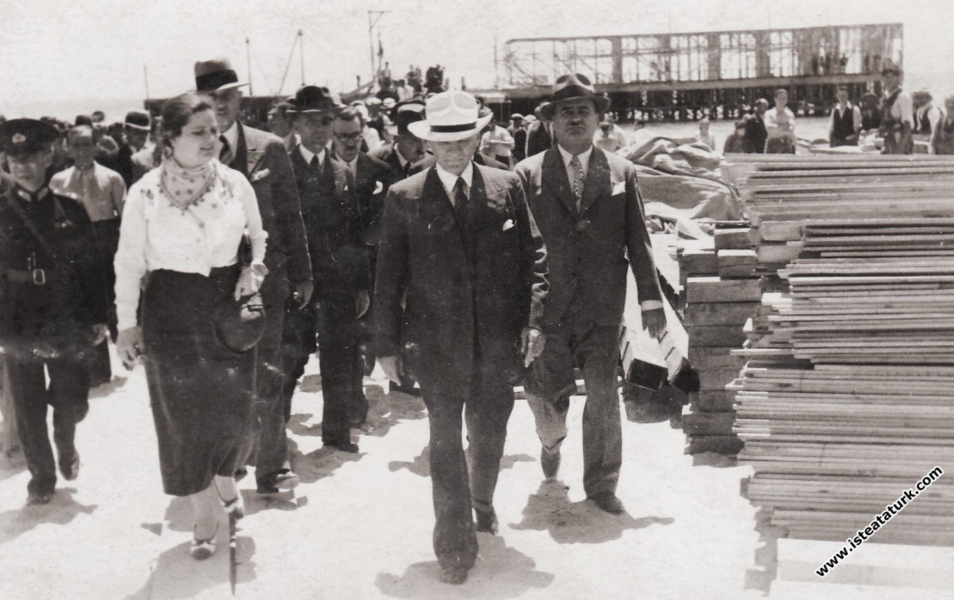 Mustafa Kemal Atatürk inspecting the construction of the Marine Pavilion in Florya. (28.06.1935)